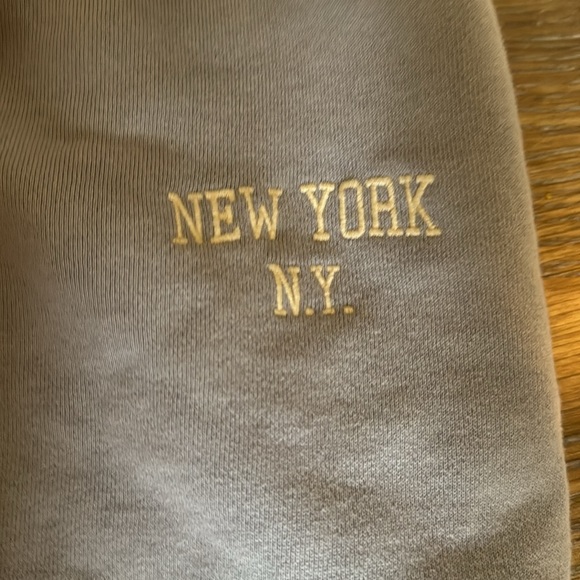 Too big - Picture 2 of 3